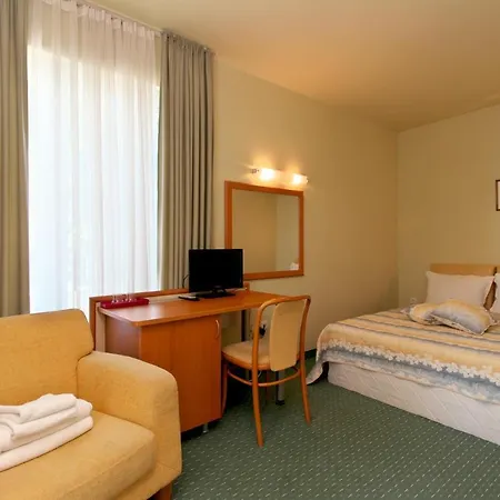 Ξενοδοχείο Benvita 3*