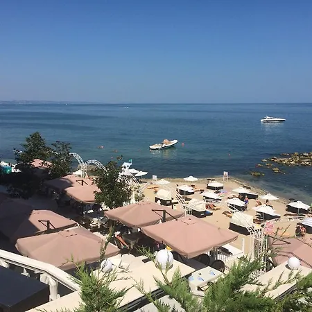 Отель Benvita 3*