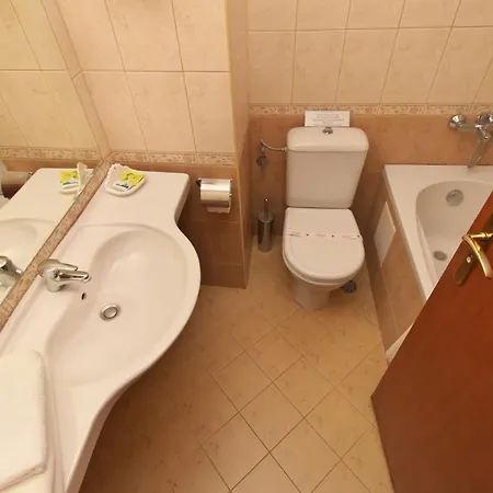 Benvita 3*